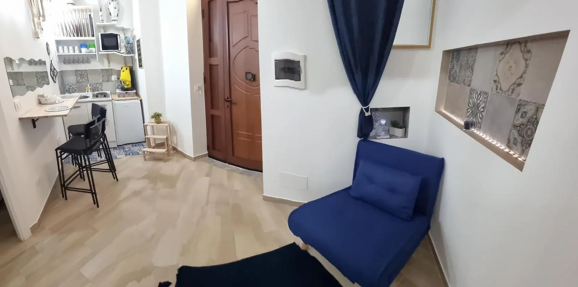 Il Quartetto Apartment Palermo 0*,  Italia